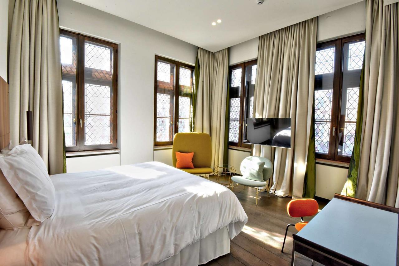 เดอะ โฟรธ์ - ทาเฟิลรอนด์ Hotel เลอเวน ภายนอก รูปภาพ